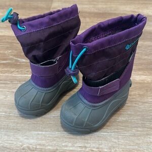 Columbia Youth Powderbug II Winter Snow Boots in Purple, Grey, and Teal size 7